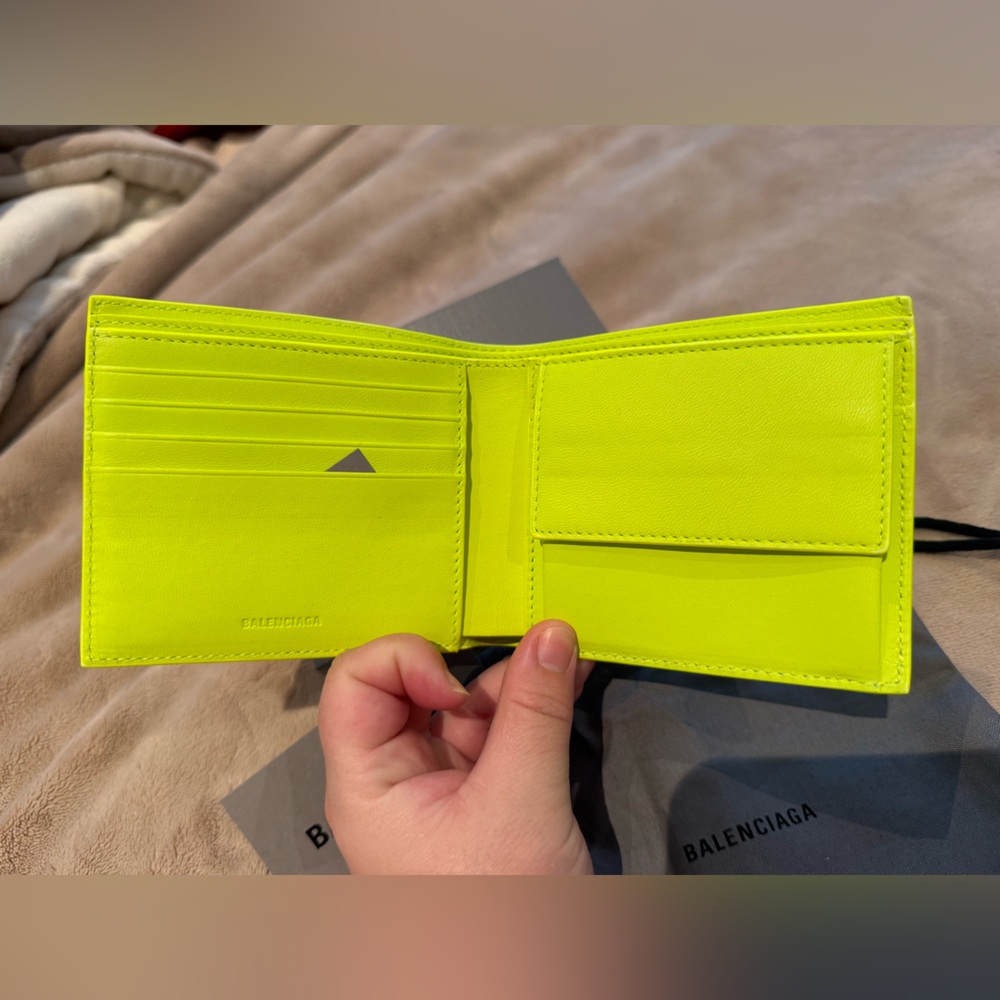 Balenciaga Neon green Repeating Logo Bifold Wallet - Picture 3 of 9
